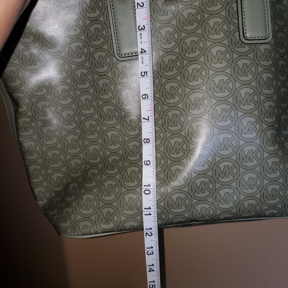 AUTHENTIC Michael Kors tote purse💖  💖 - Picture 4 of 9
